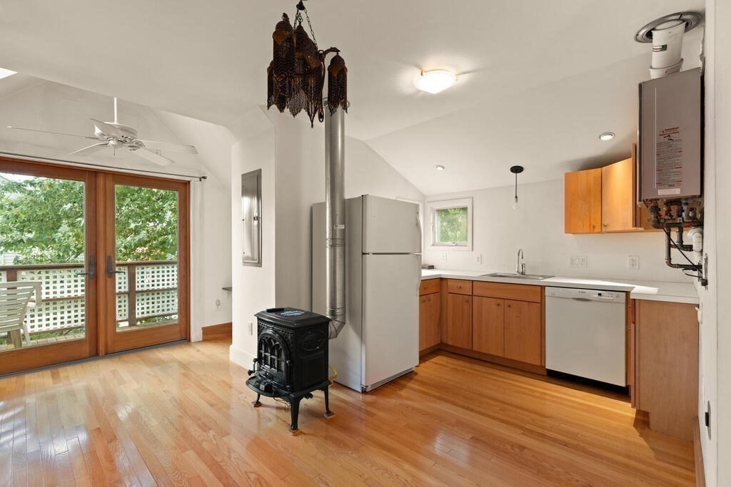 75-77 Pearson Road Medford, MA 02155 - Photo 21 of 40 Gallery Image 21