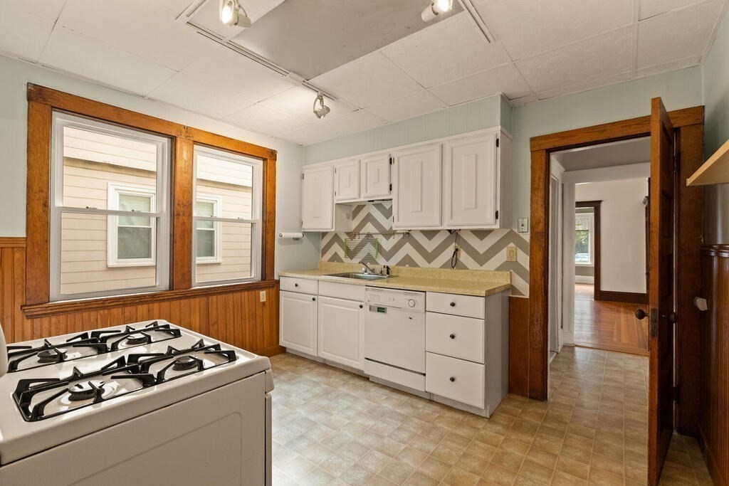 75-77 Pearson Road Medford, MA 02155 - Photo 32 of 40 Gallery Image 32