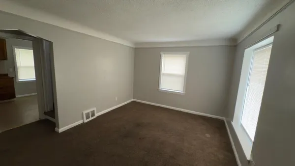 $92,000 | 9080 Stahelin Avenue, Detroit, MI 48228