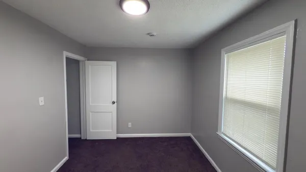 $92,000 | 9080 Stahelin Avenue, Detroit, MI 48228