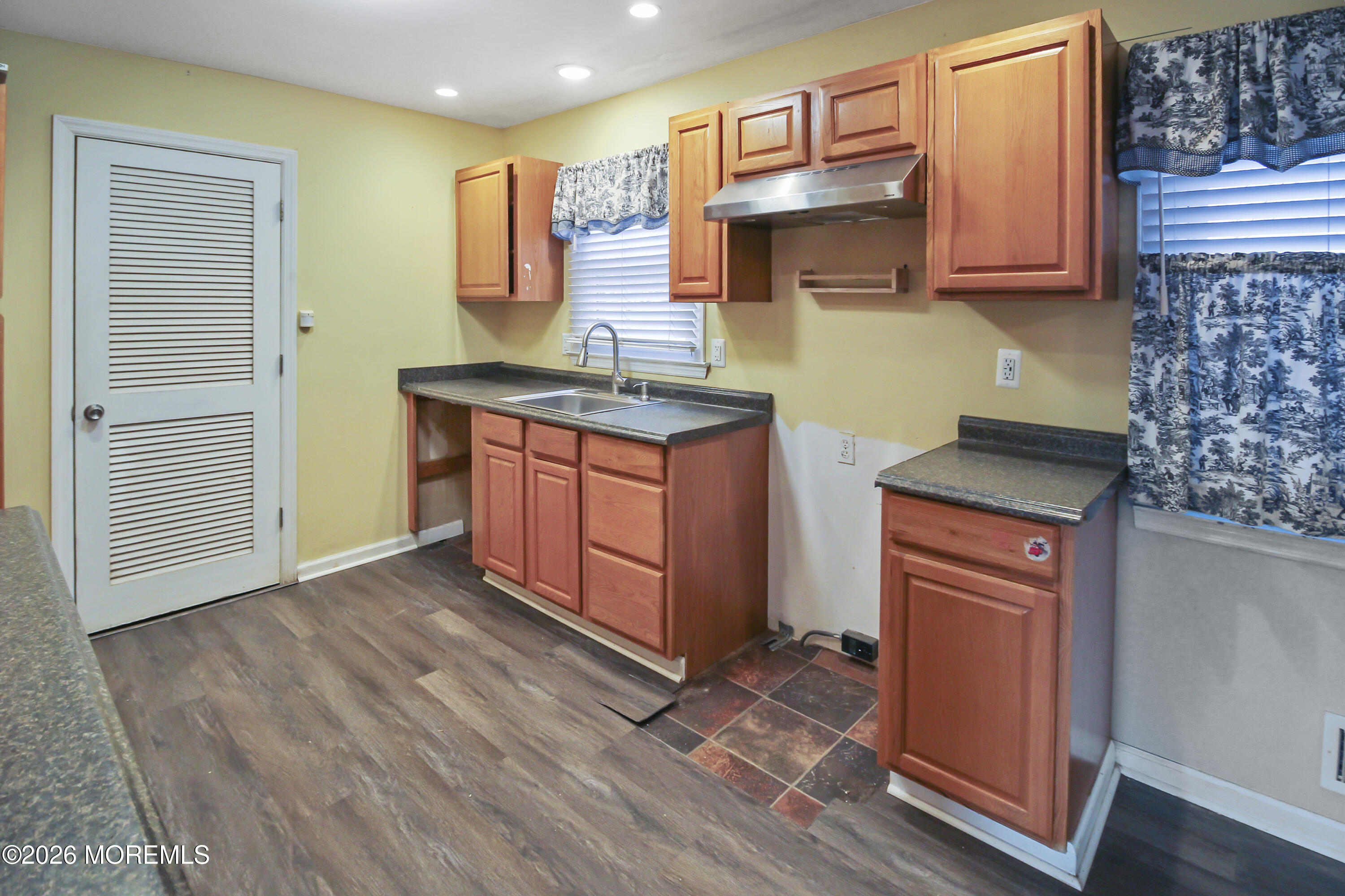 301 Middlesex Street Toms River, NJ 08757 - Photo 11 of 25 IMG_7137