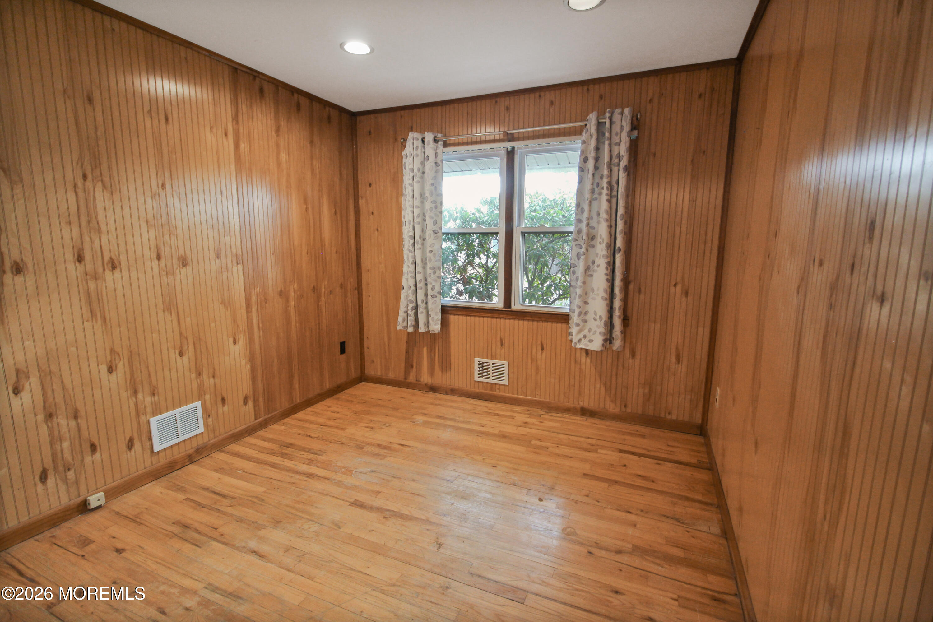 301 Middlesex Street Toms River, NJ 08757 - Photo 14 of 25 IMG_7154