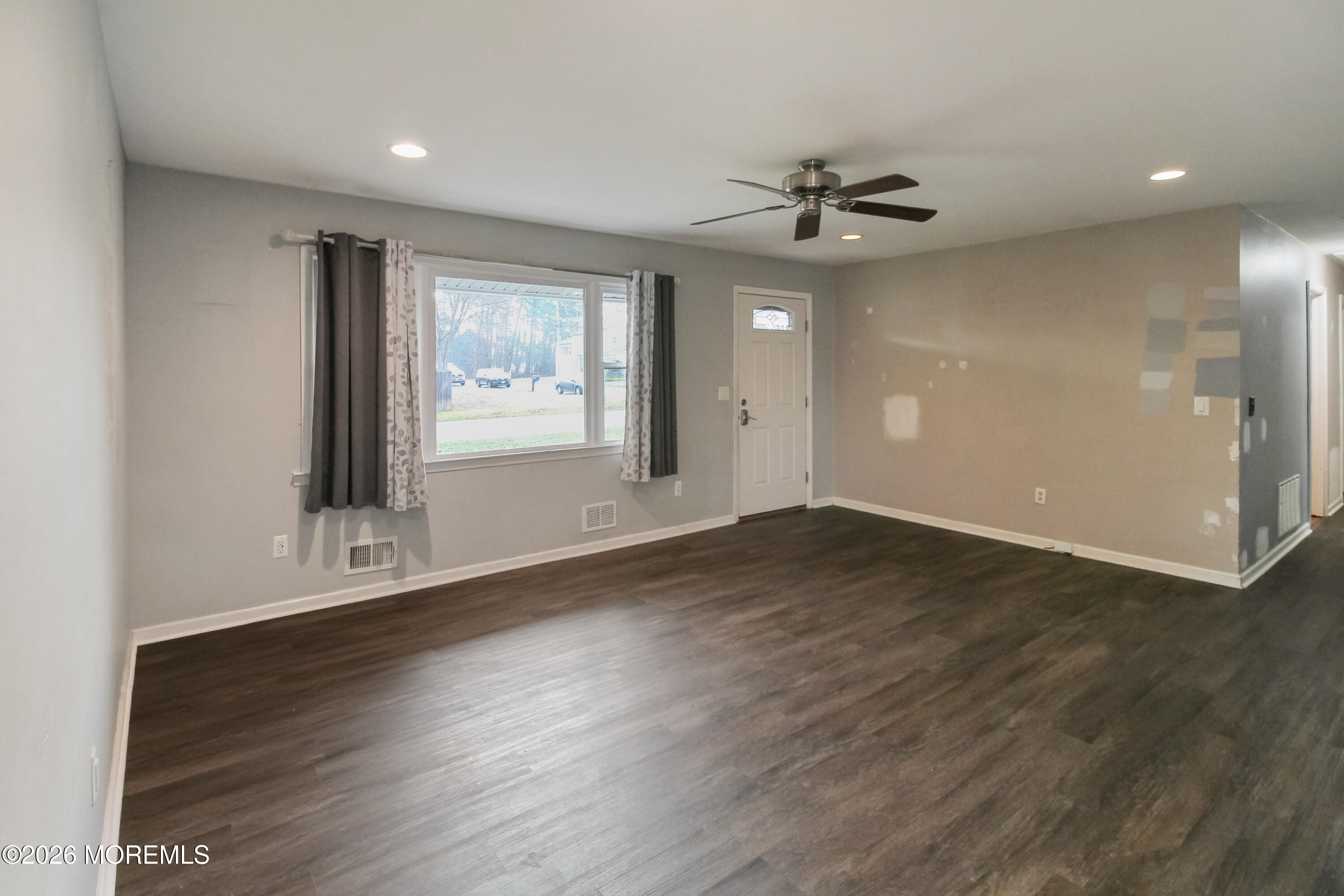 301 Middlesex Street Toms River, NJ 08757 - Photo 4 of 25 IMG_7156