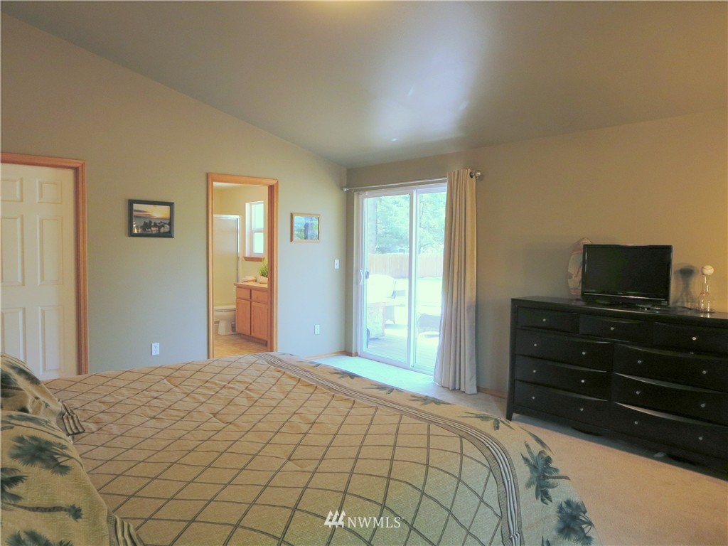 8108 173rd Avenue Southwest Rochester, WA 98579 - Photo 12 of 25 Gallery Image 12