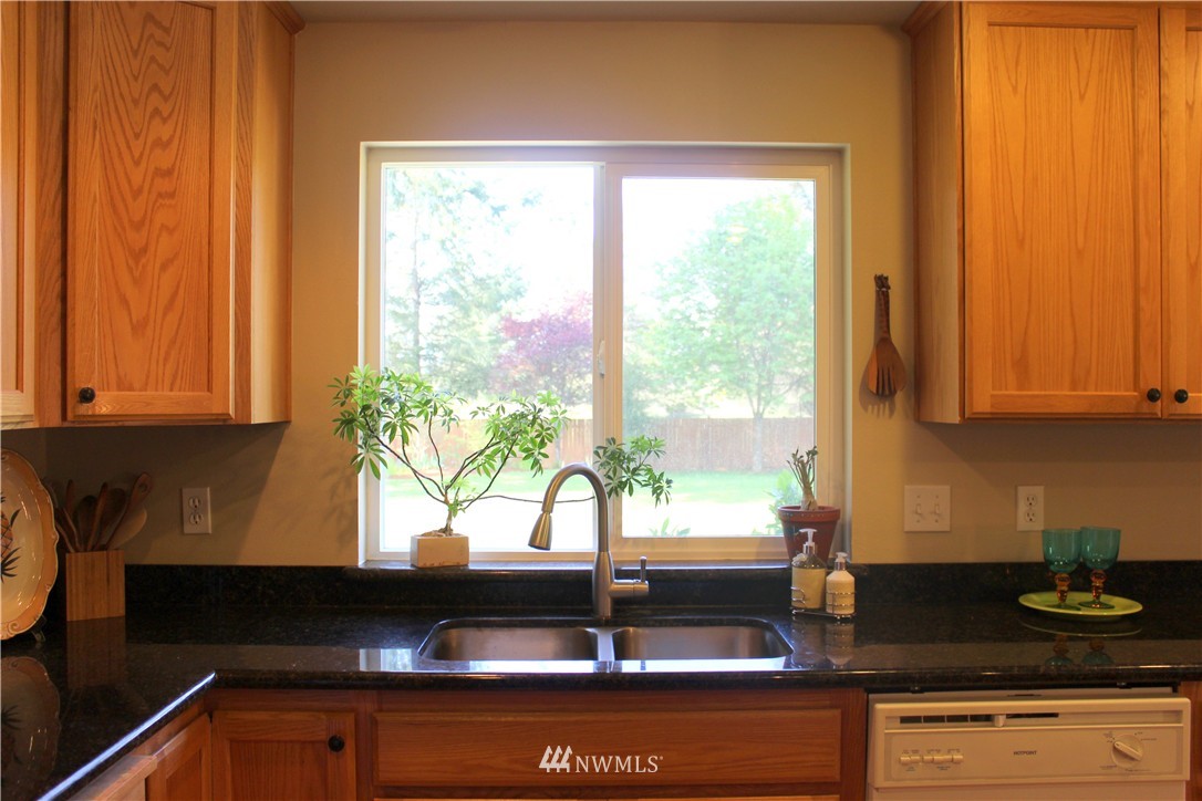 8108 173rd Avenue Southwest Rochester, WA 98579 - Photo 9 of 25 Gallery Image 9