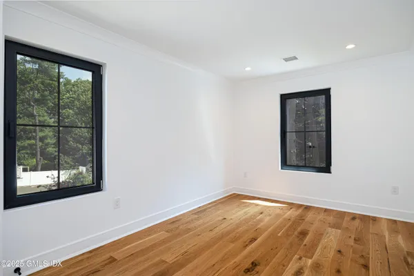 $3,195,000 | 20 Sound Beach Avenue, Old Greenwich, CT 06870