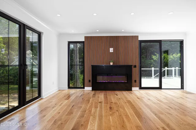 $3,295,000 | 20 Sound Beach Avenue, Old Greenwich, CT 06870