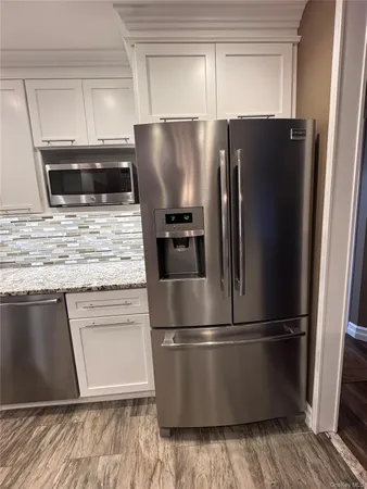 $525,000 | 33 Bass Court, Manorville, NY 11949