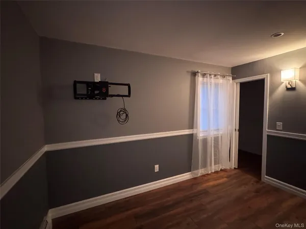 $525,000 | 33 Bass Court, Manorville, NY 11949