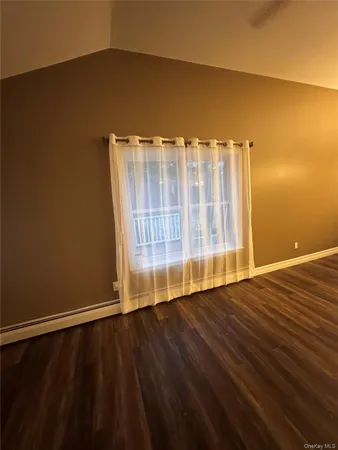 $525,000 | 33 Bass Court, Manorville, NY 11949