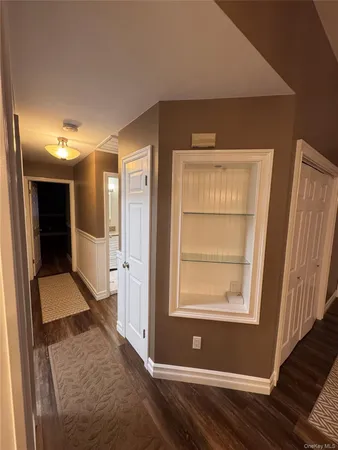 $525,000 | 33 Bass Court, Manorville, NY 11949