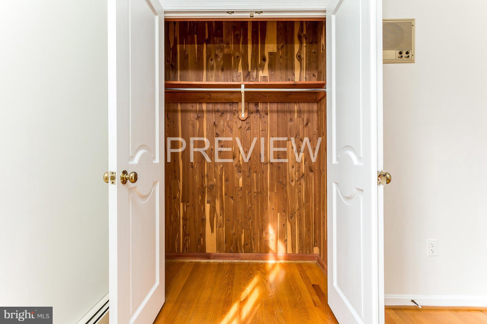 3901 Rive Drive Alexandria, VA 22309 - Photo 18 of 25 Family Room