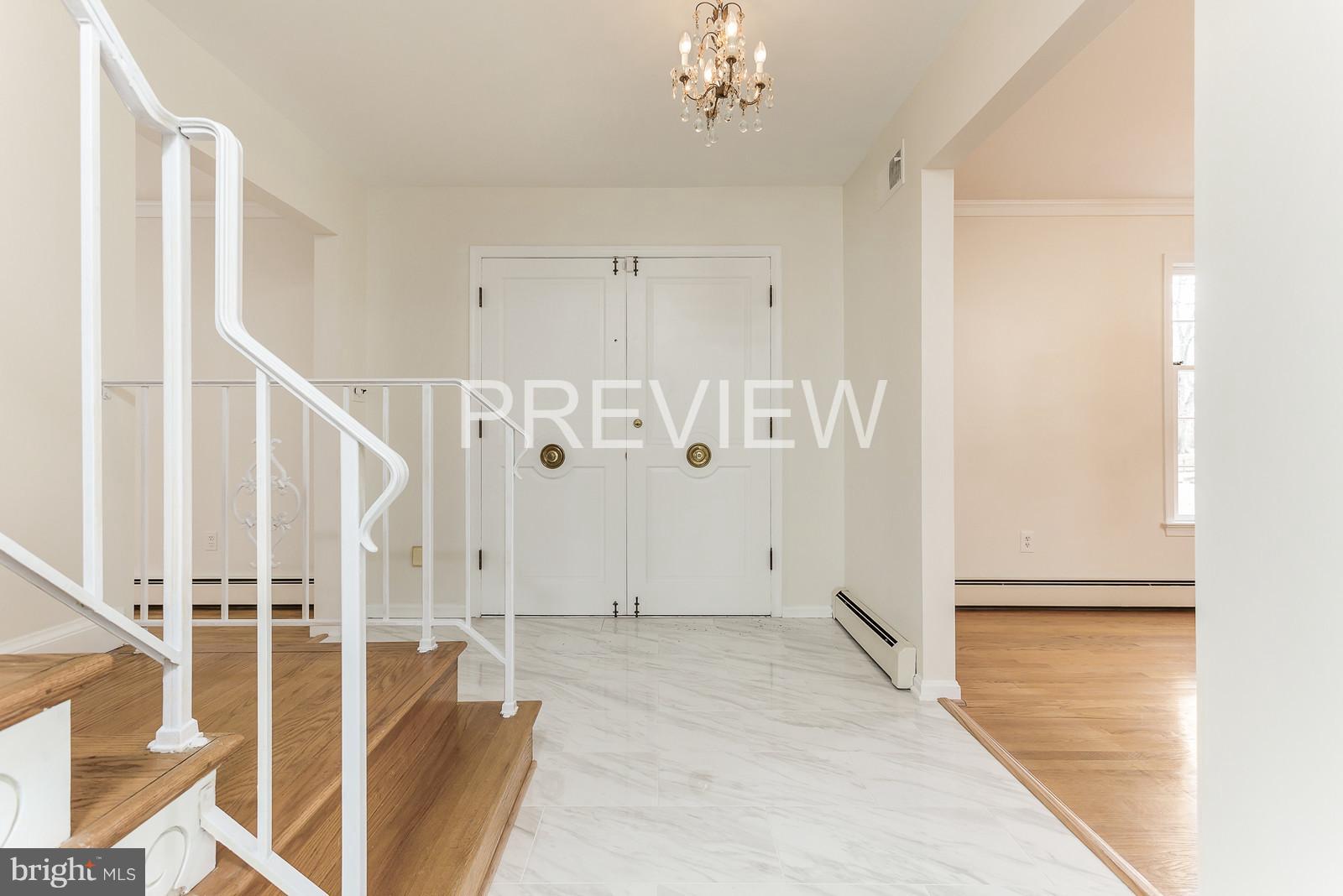 3901 Rive Drive Alexandria, VA 22309 - Photo 3 of 25 Interior (General)