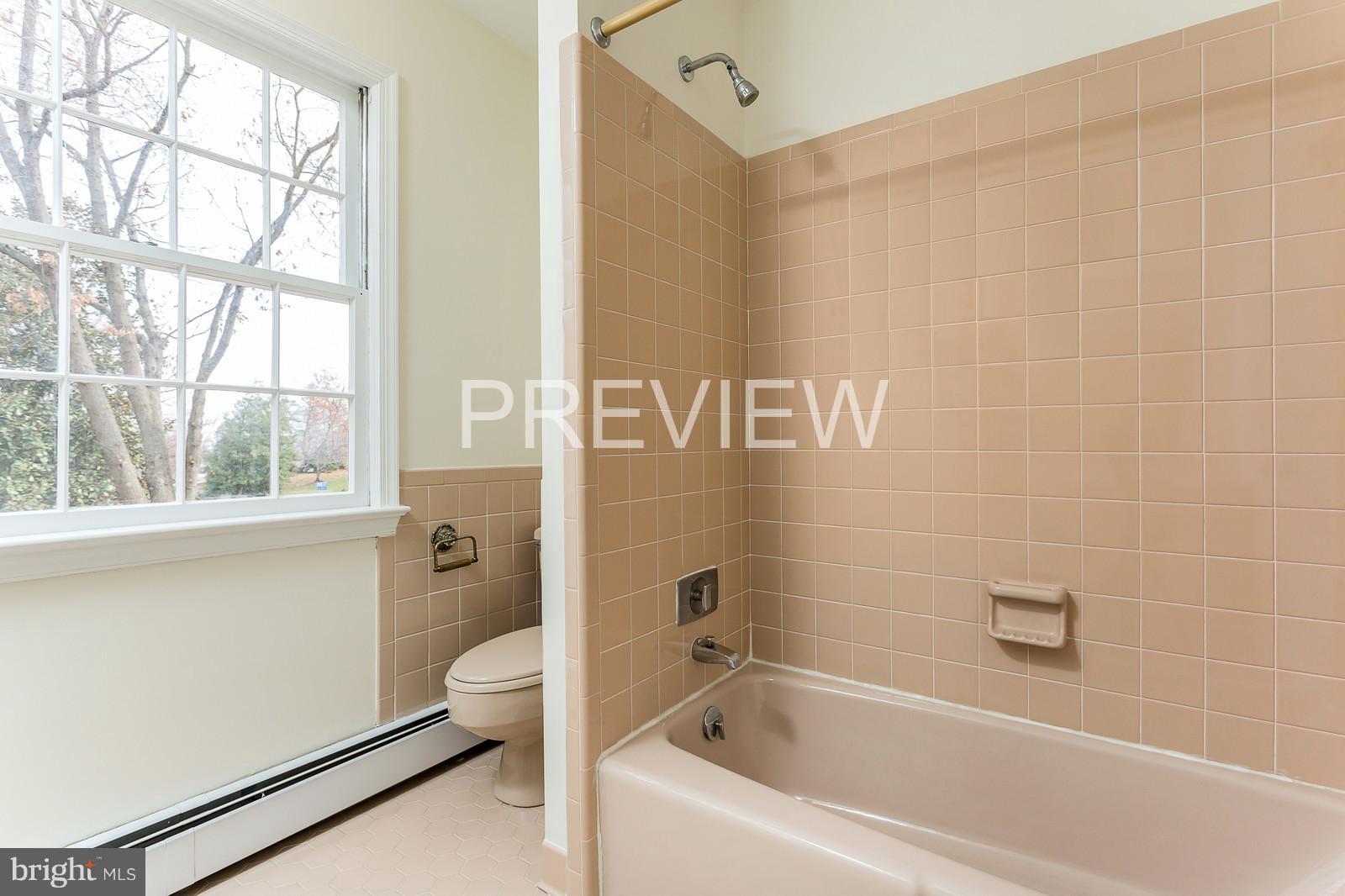 3901 Rive Drive Alexandria, VA 22309 - Photo 21 of 25 Bath