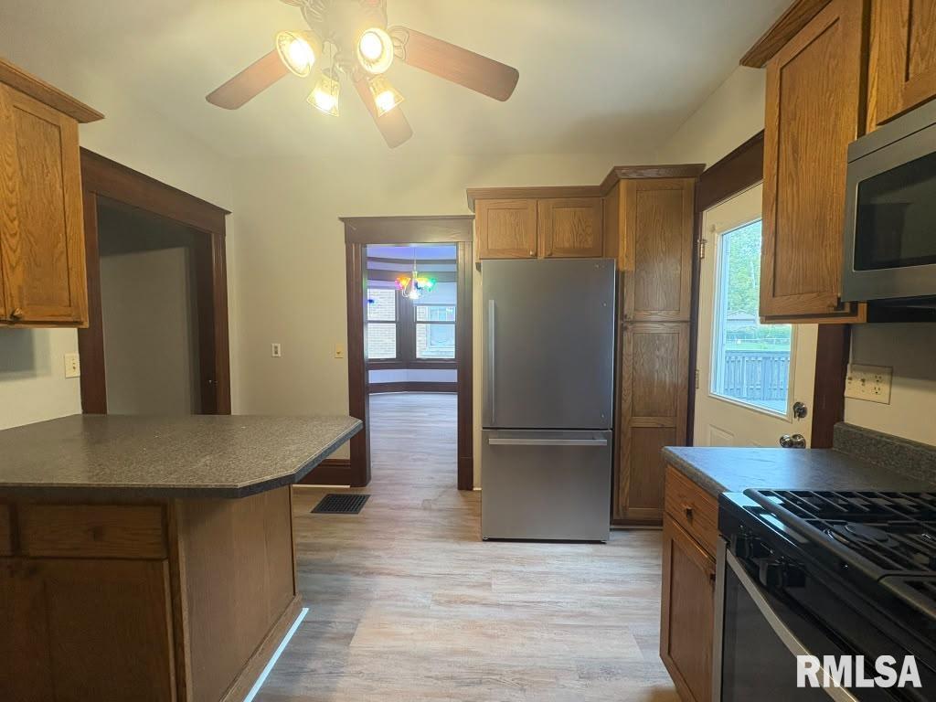 1036 West Washington Street Springfield, IL 62702 - Photo 10 of 35 Gallery Image 10
