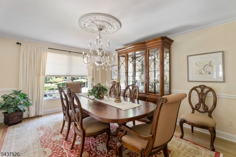 10 Barnstable Road Berkeley Heights, NJ 07922 - Photo 18 of 47