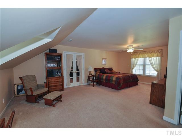 5109 Castlebrook Drive Raleigh, NC 27604 - Photo 10 of 24 Photo 10