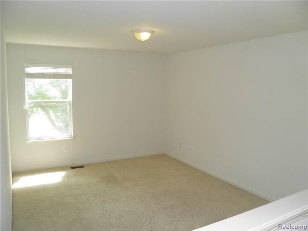 3237 Everett Drive Rochester Hills, MI 48307 - Photo 29 of 34
