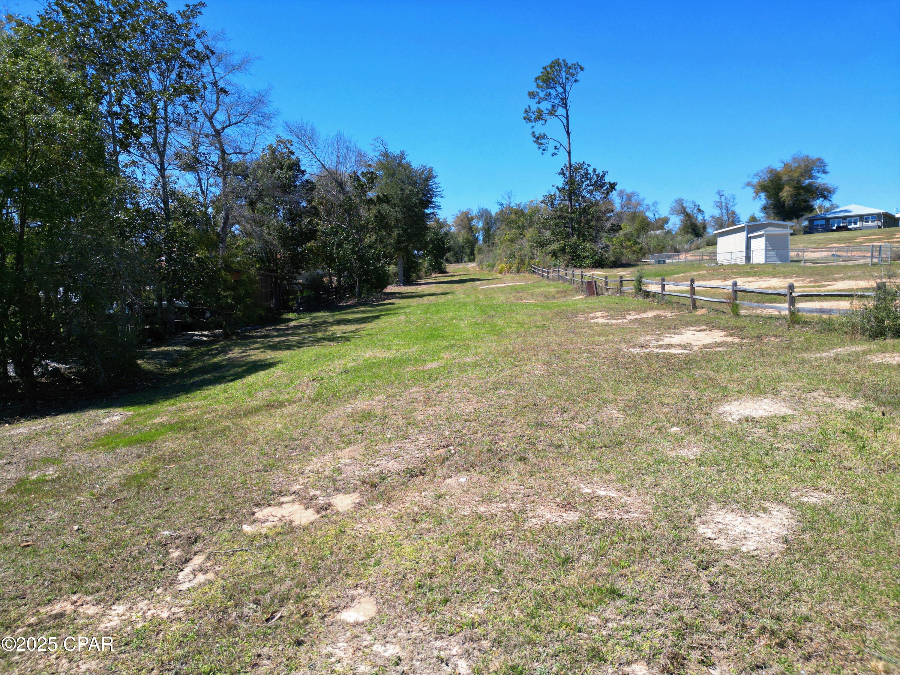452 Lakepoint Road Alford, FL 32420 - Photo 14 of 18 Gallery Image 14
