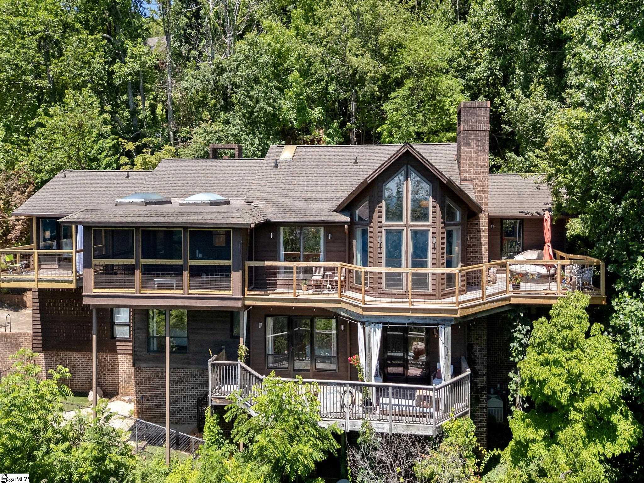 875 Altamont Road Greenville, SC 29609 - Photo 2 of 48