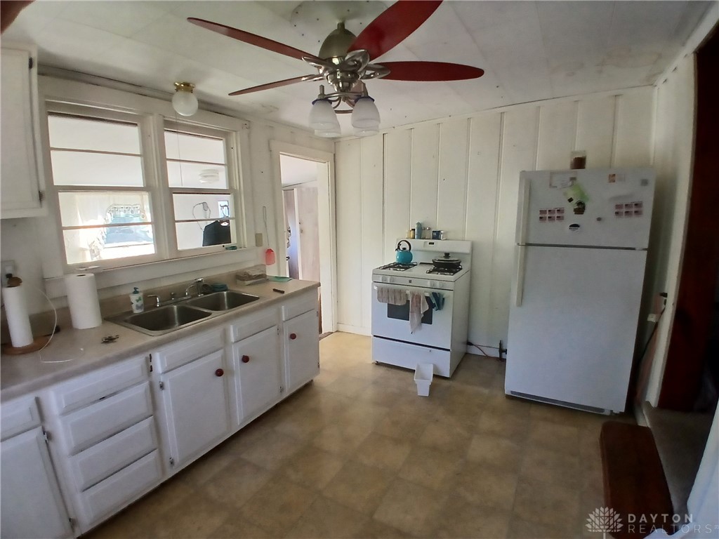 62 Omega Street Springfield, OH 45504 - Photo 4 of 12 Gallery Image 4