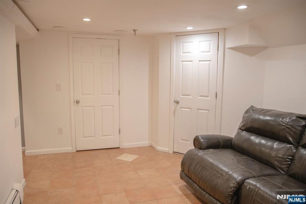 22 Warren Road Fair Lawn, NJ 07410 - Photo 32 of 45