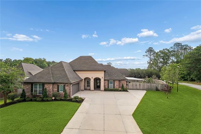 1464 Dominic Drive Covington, LA 70435 - Photo 2 of 32