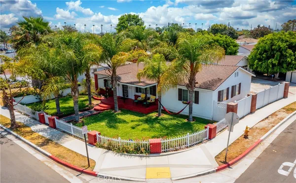 $1,195,000 | 1800 East Hardwick Street, Long Beach, CA 90807