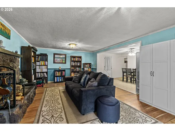 $467,000 | 7027 South E Street, Springfield, OR 97478