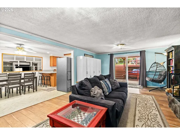 $467,000 | 7027 South E Street, Springfield, OR 97478