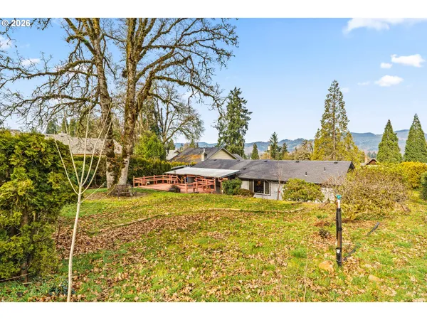 $467,000 | 7027 South E Street, Springfield, OR 97478