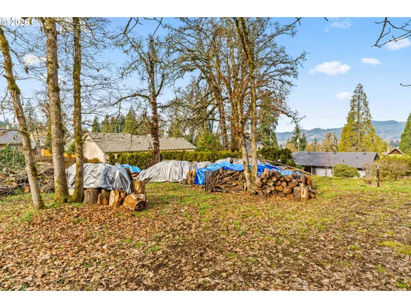 $467,000 | 7027 South E Street, Springfield, OR 97478