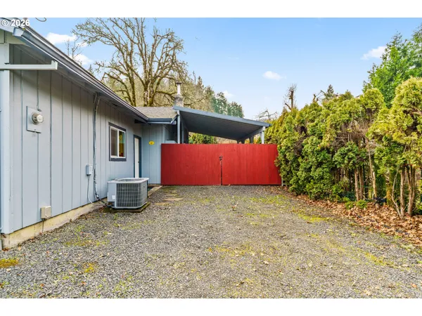 $467,000 | 7027 South E Street, Springfield, OR 97478
