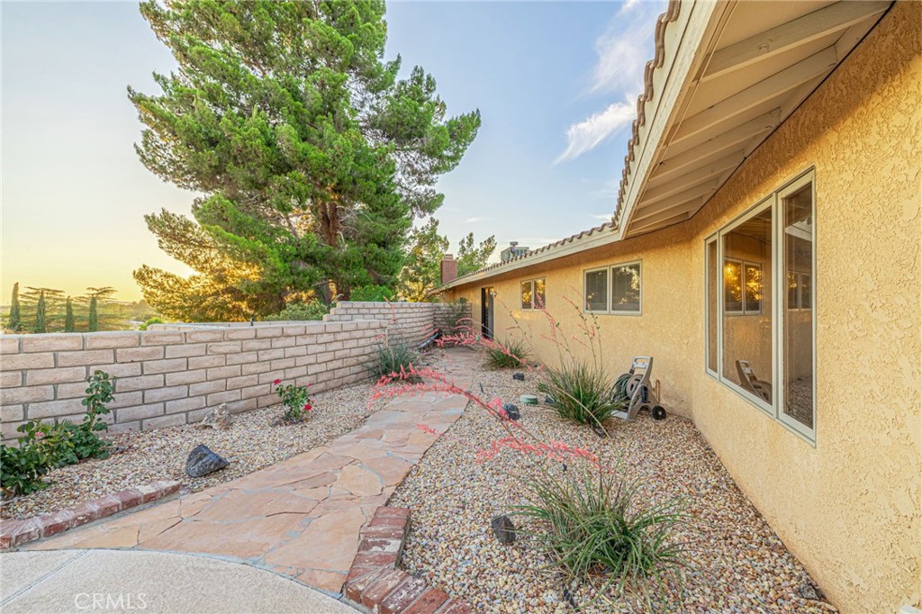 19459 Shasta Road Apple Valley, CA 92307 - Photo 63 of 64