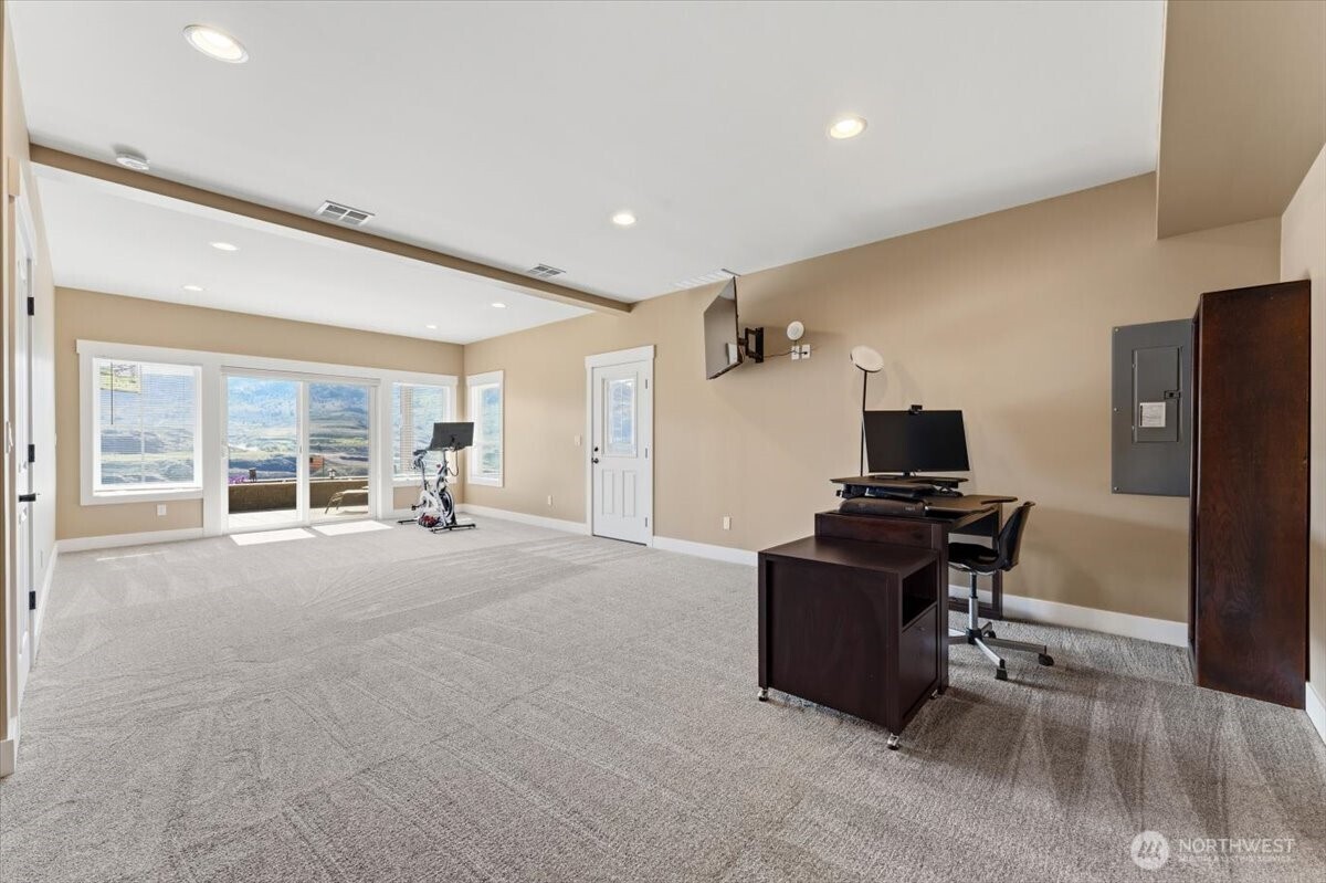 525 Columbia View Road Chelan, WA 98816 - Photo 25 of 40