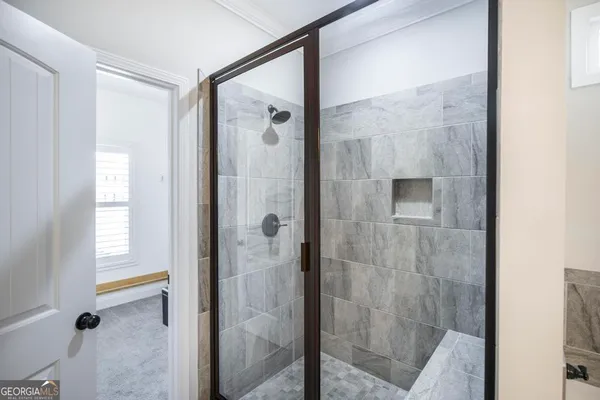 a bathroom with a tub