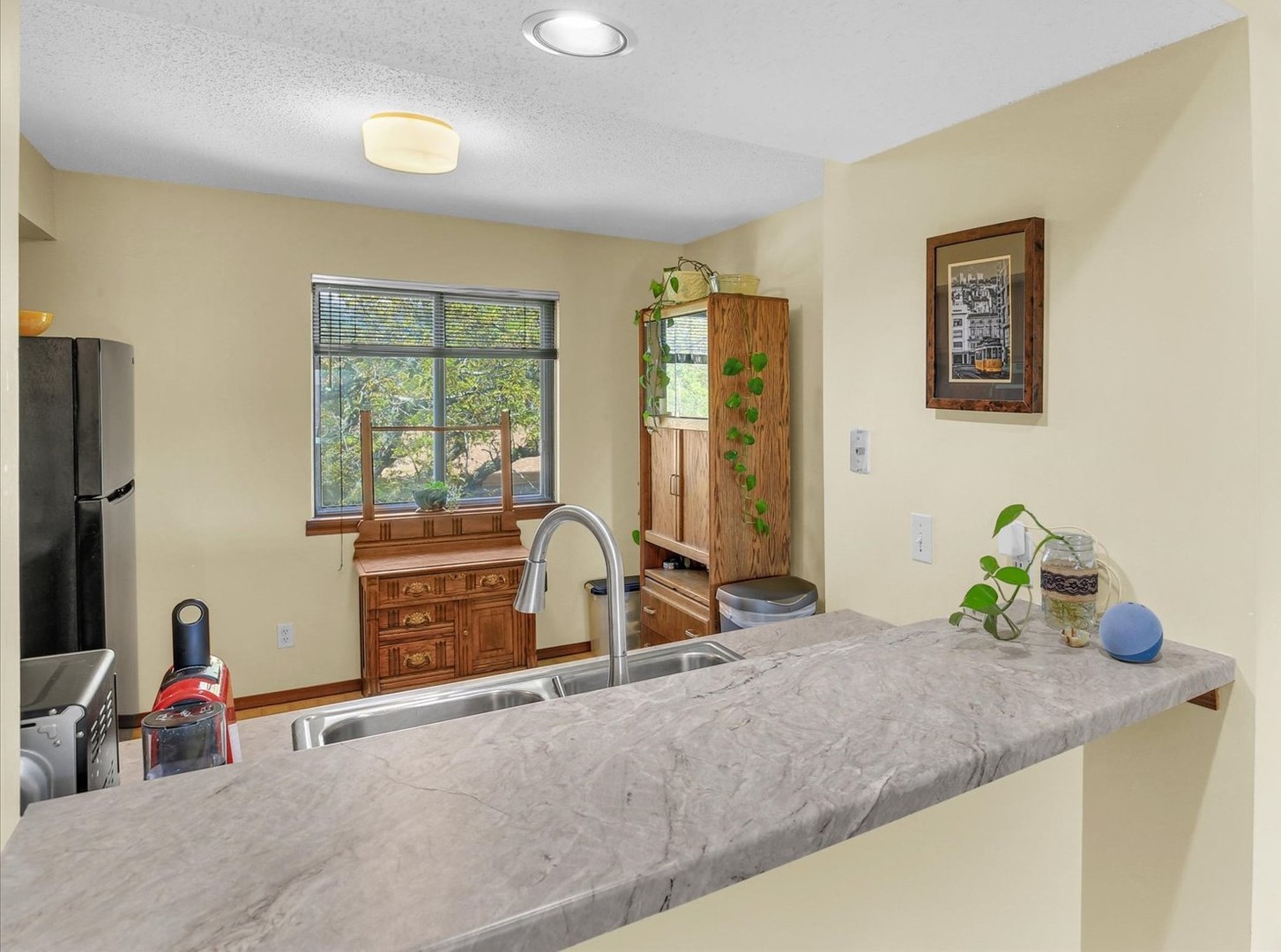 2108 Sunview Drive, Unit 2108 Champaign, IL 61821 - Photo 8 of 31