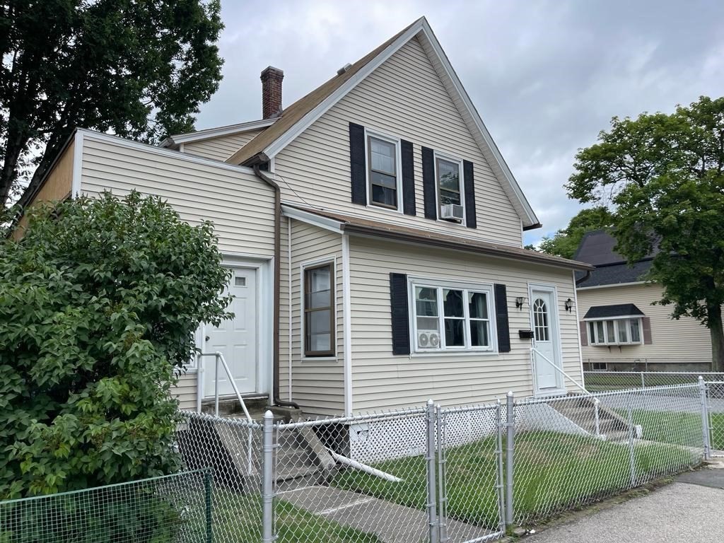 11 Mckinley Road Worcester, MA 01605 - Photo 1 of 20 Gallery Image 1