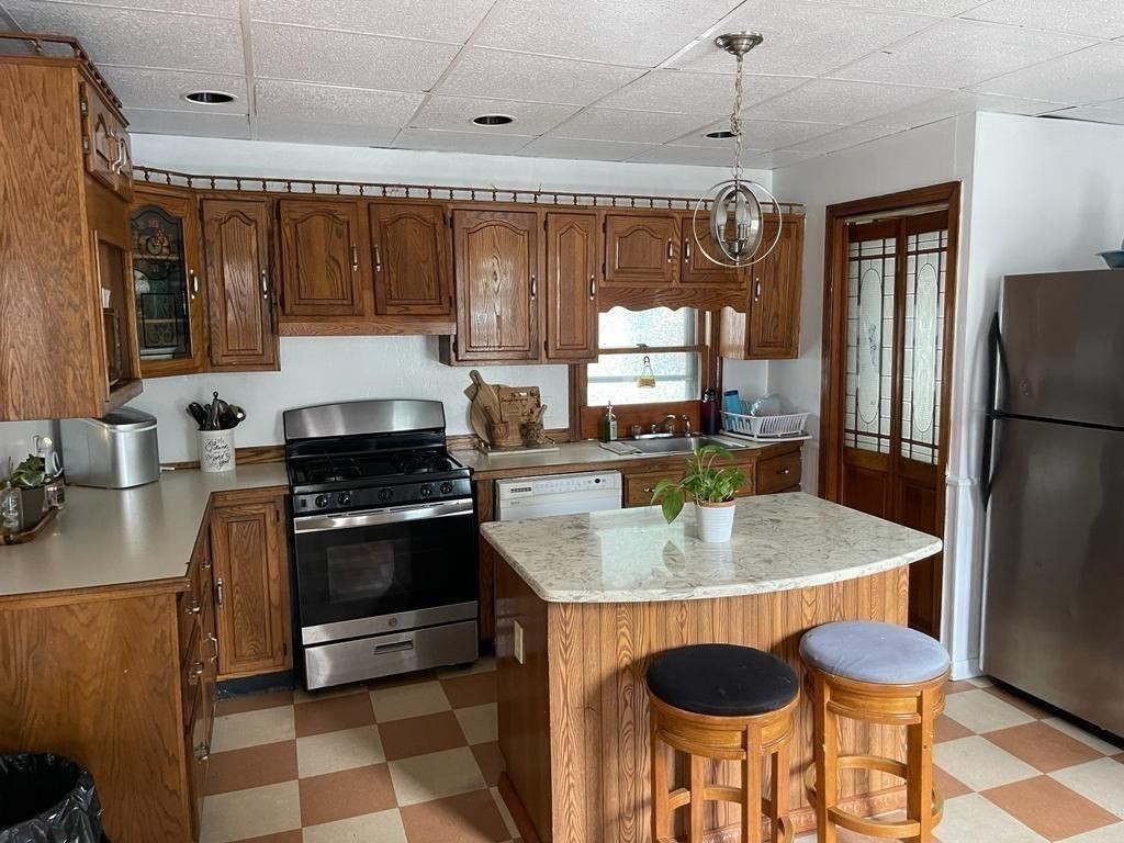 11 Mckinley Road Worcester, MA 01605 - Photo 5 of 20 Gallery Image 5