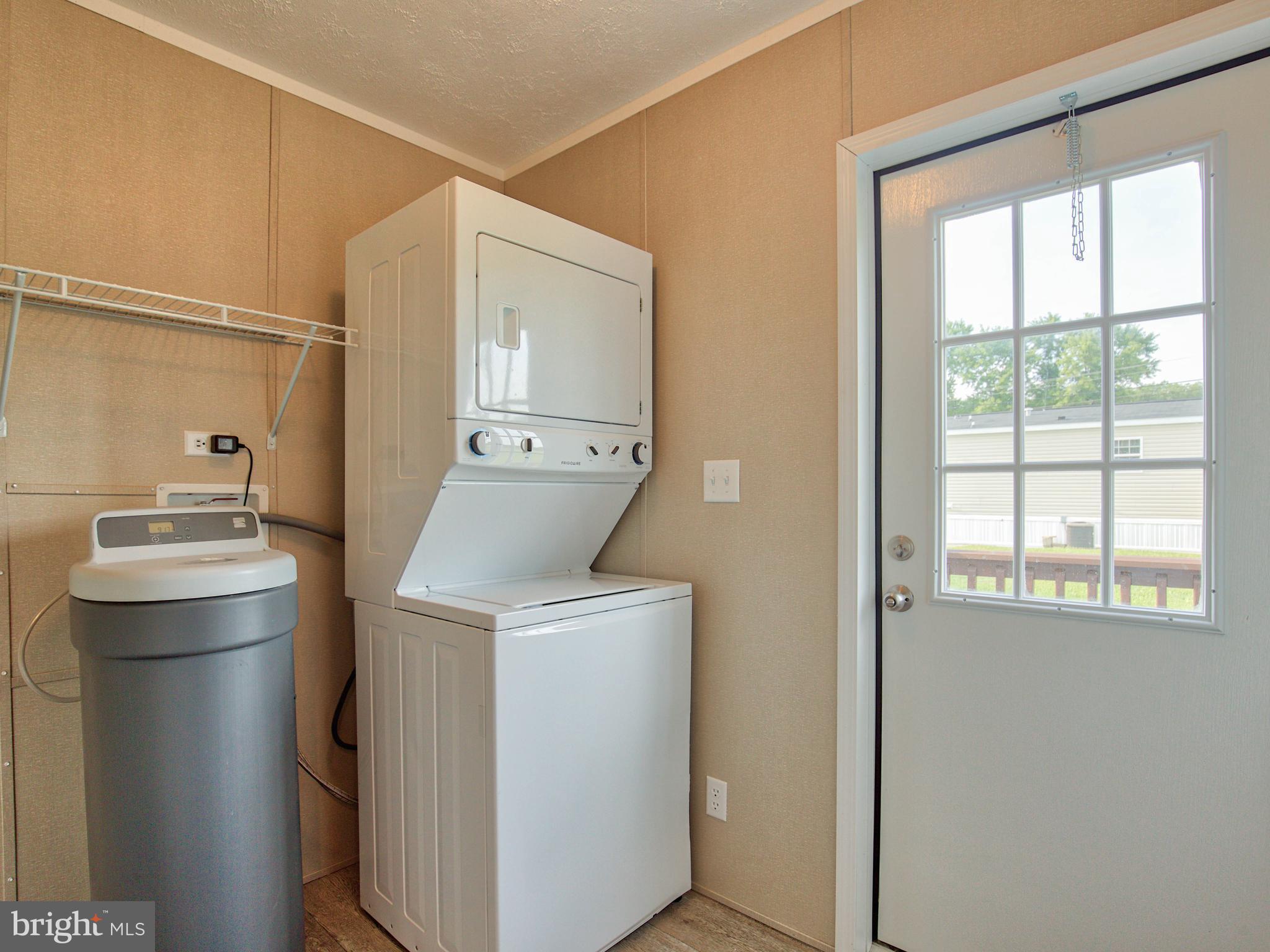 2091 Hatchery Road Inwood, WV 25428 - Photo 22 of 30 Stackable washer/dryer conevys