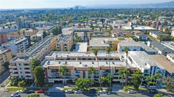 $2,950 | 433 South Manhattan Place, Unit 209, Los Angeles, CA 90020