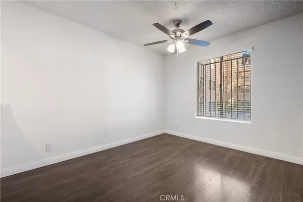 $2,950 | 433 South Manhattan Place, Unit 209, Los Angeles, CA 90020