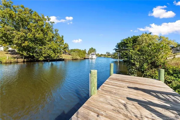 $2,600 | 643 Southeast Harborview Drive, Port St. Lucie, FL 34983