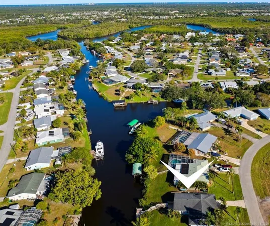 $2,600 | 643 Southeast Harborview Drive, Port St. Lucie, FL 34983