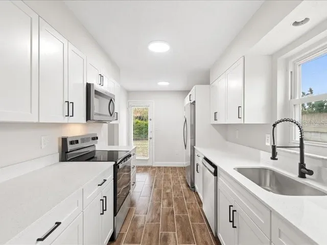 $199,900 | 1941 Settlement Road, Unit 11, Venice, FL 34285