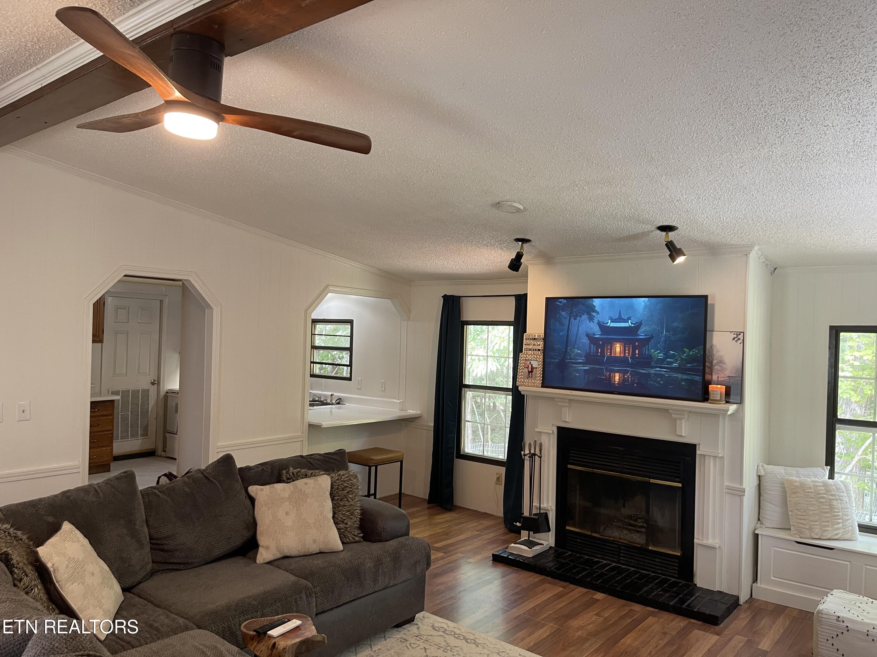 1162 Never Fail Road Sparta, TN 38583 - Photo 3 of 20 Living Room 2