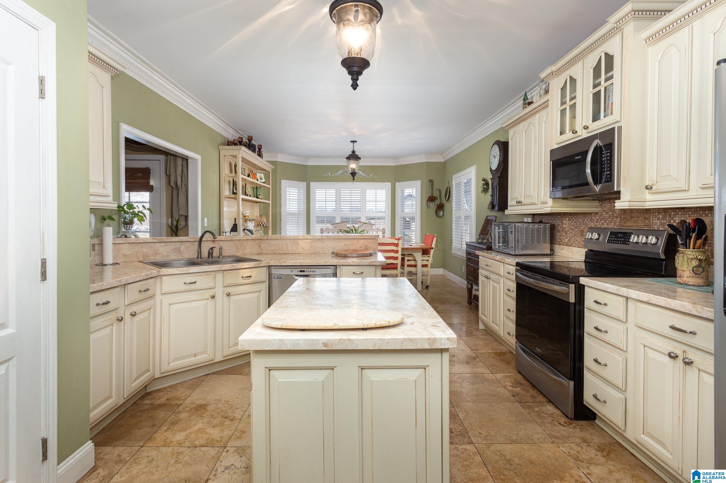 225 Oak Grove Road Munford, AL 36268 - Photo 5 of 37