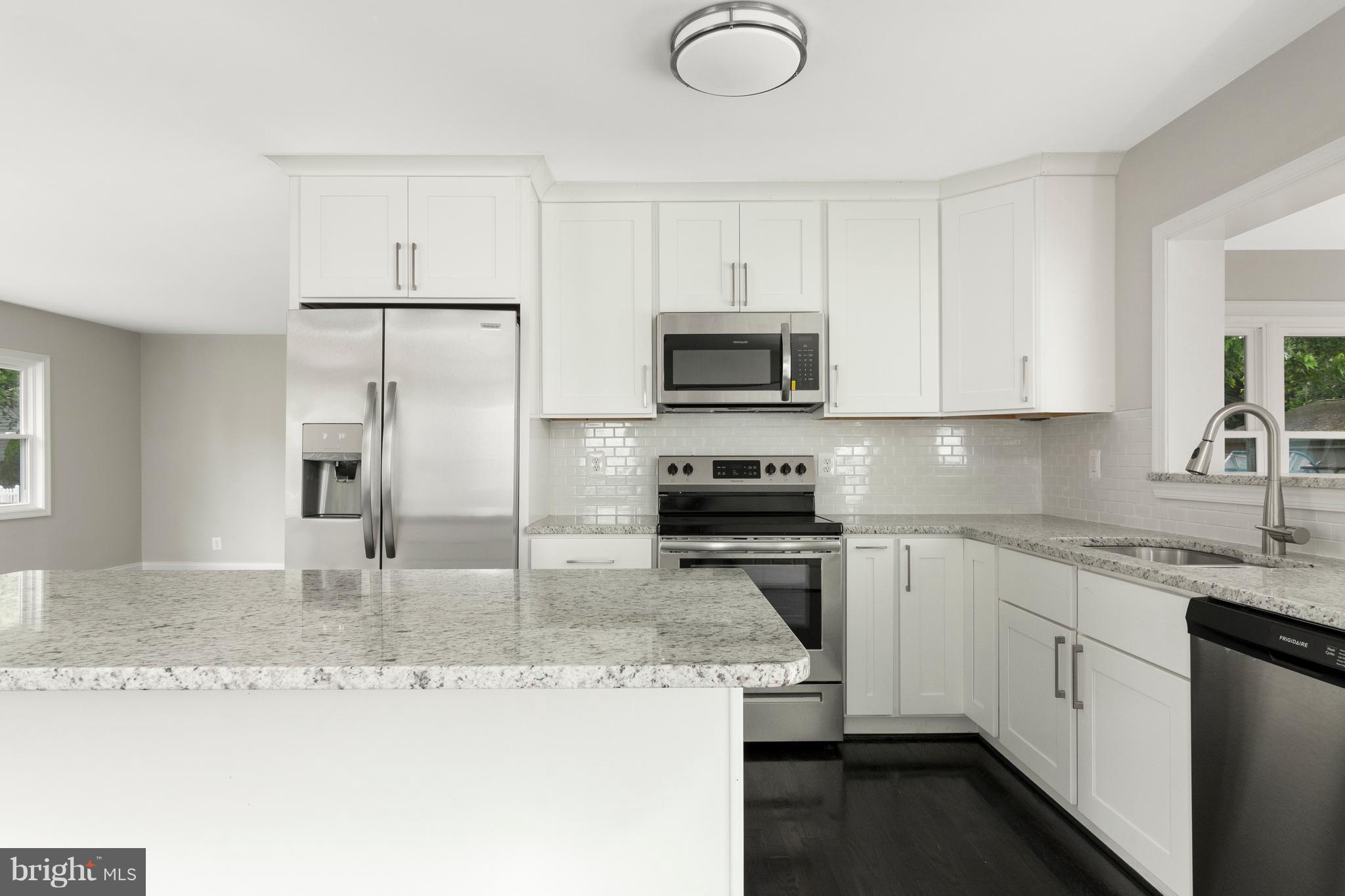 8413 Lockwood Road Pasadena, MD 21122 - Photo 5 of 26 Kitchen