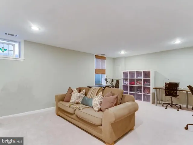 $4,478 | 6229 Gentle Lane, Alexandria, VA 22310