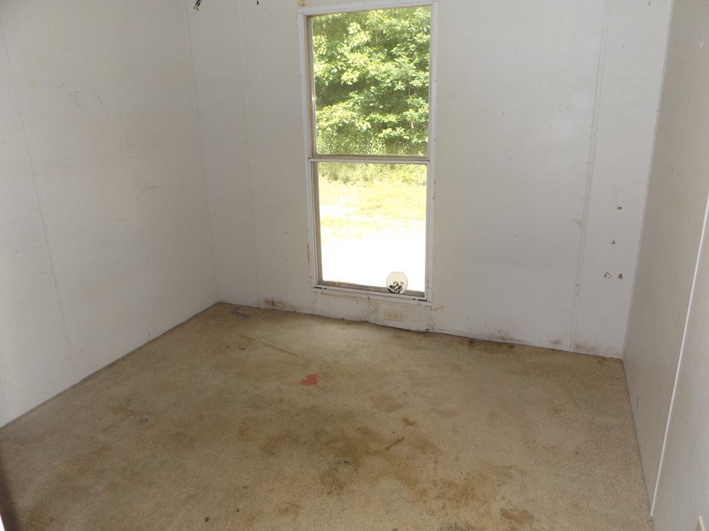 239 Little Bit Road Hillsville, VA 24343 - Photo 12 of 17 Gallery Image 12